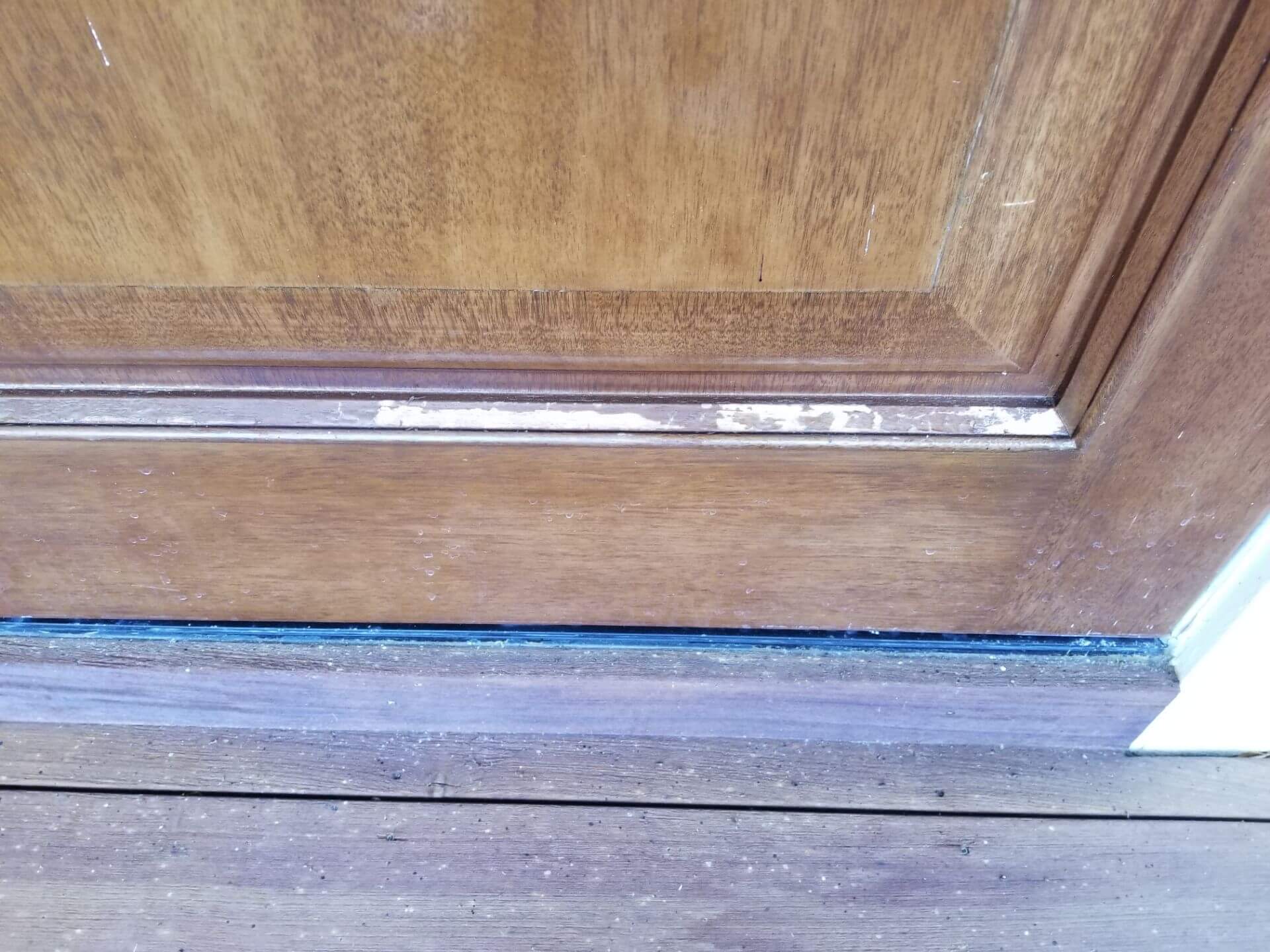 closer look at the doorframe